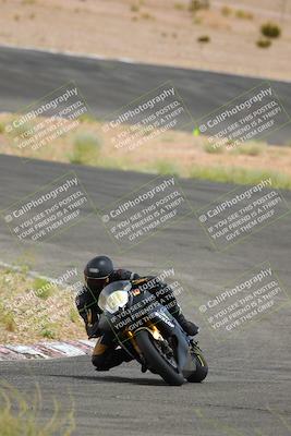 media/Jun-04-2022-WERA (Sat) [[b852bbbd55]]/Race 8 Superbike Expert Novice V7 HW/